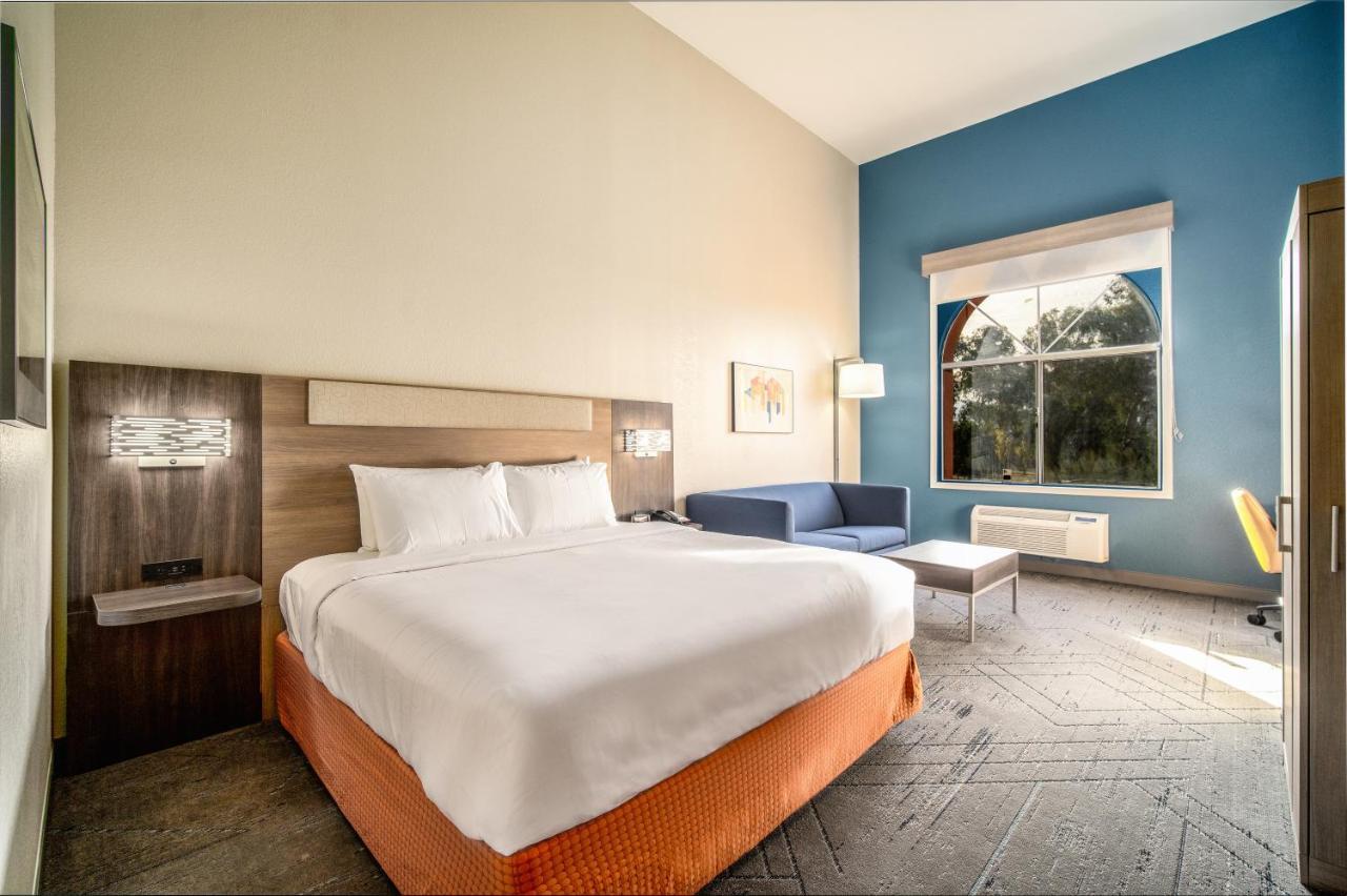 Holiday Inn Express & Suites Phoenix - Mesa West By Ihg Exteriér fotografie