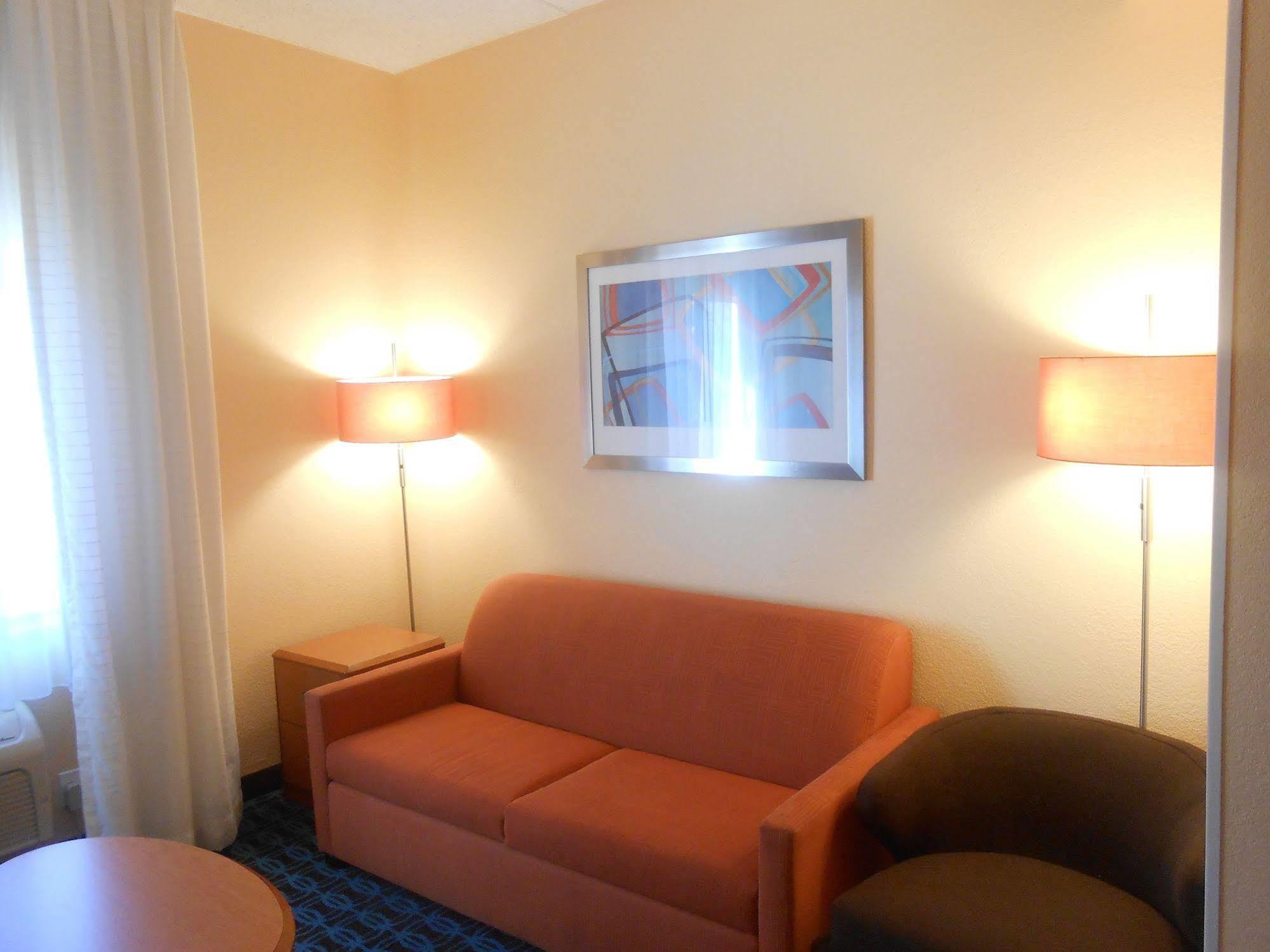 Holiday Inn Express & Suites Phoenix - Mesa West By Ihg Exteriér fotografie